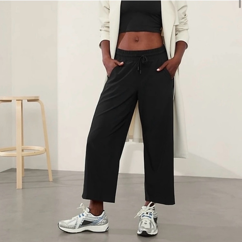 Athleta Avenue Wide Leg Crop Pant Size 12 Tall